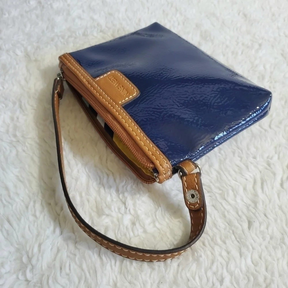 NINE West Blue Patent Leather Wristlet Wallet Purse Bag